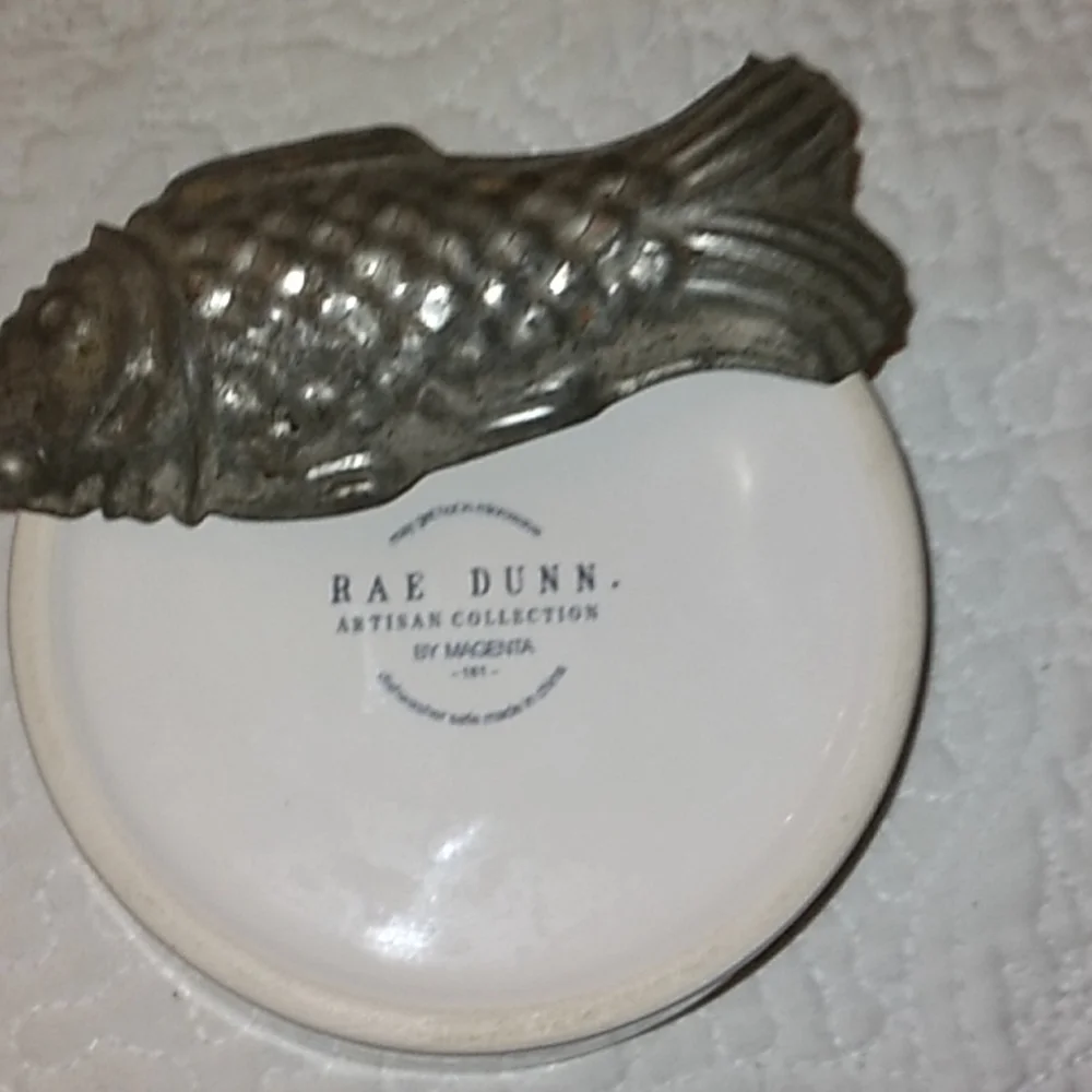 Rae Dunn kitty water bowl